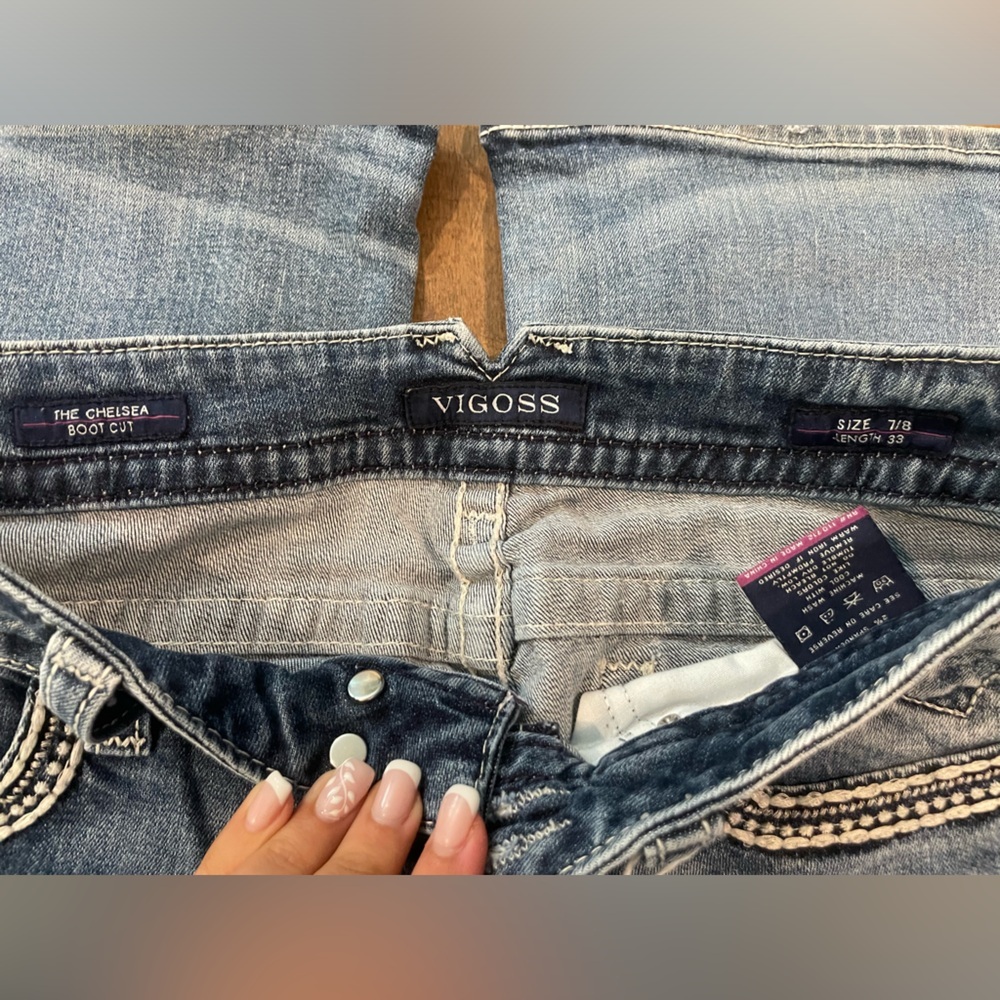 🤍Vigoss The Chelsea Bootcut Jean Size 7/8 33 Inch Inseam - Picture 3 of 4
